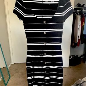Black and white mini Aeropostale dress